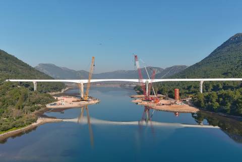 Construction of the Ston bridge and the Prapratno viaduct